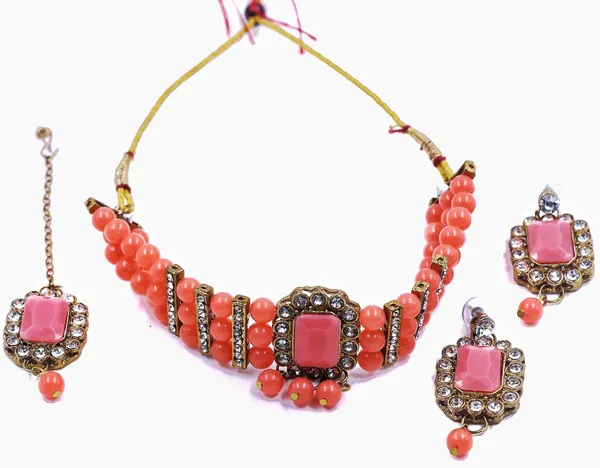 Coral_Pink_Kundan_Beaded_Necklace_Set_For_Women