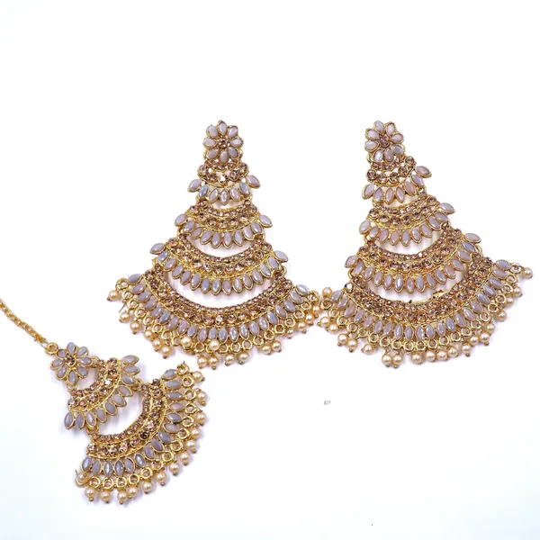 Gold_Tone_Tiered_Earrings_And_Maang_Tikka_Set_For_Women