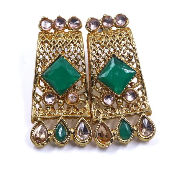 Gold_Green_Stone_Geometric_Necklace_Set_For_Women