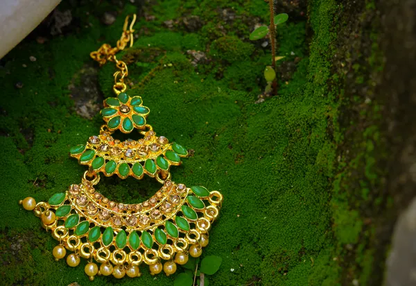 Green_Gold_Tone_Chandelier_Earrings_For_Women