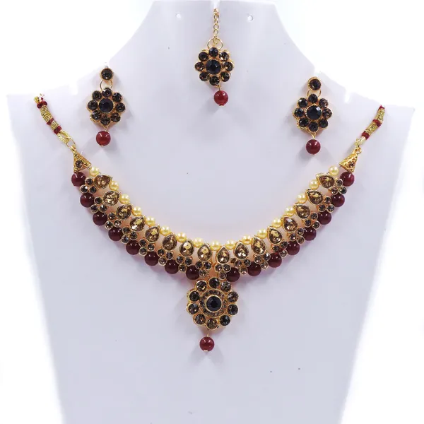 Maroon_Gold_Tone_Traditional_Beaded_Jewellery_Set_For_Women