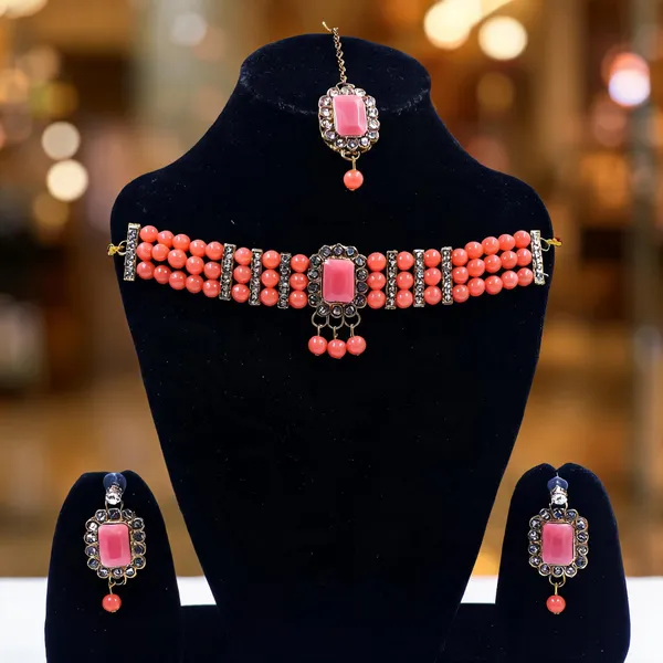 Coral_Pink_Kundan_Beaded_Necklace_Set_For_Women