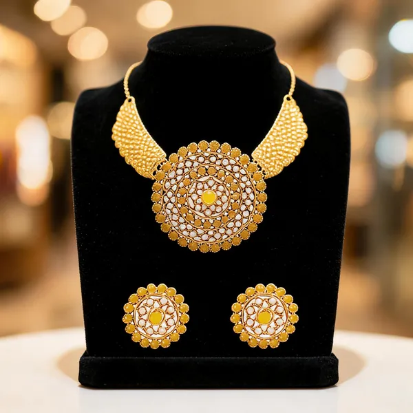 Yellow_Gold_Tone_Circular_Necklace_Set_For_Women