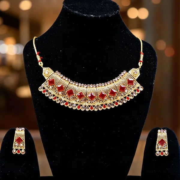 Gold_Red_Stone_Geometric_Necklace_Set_For_Women