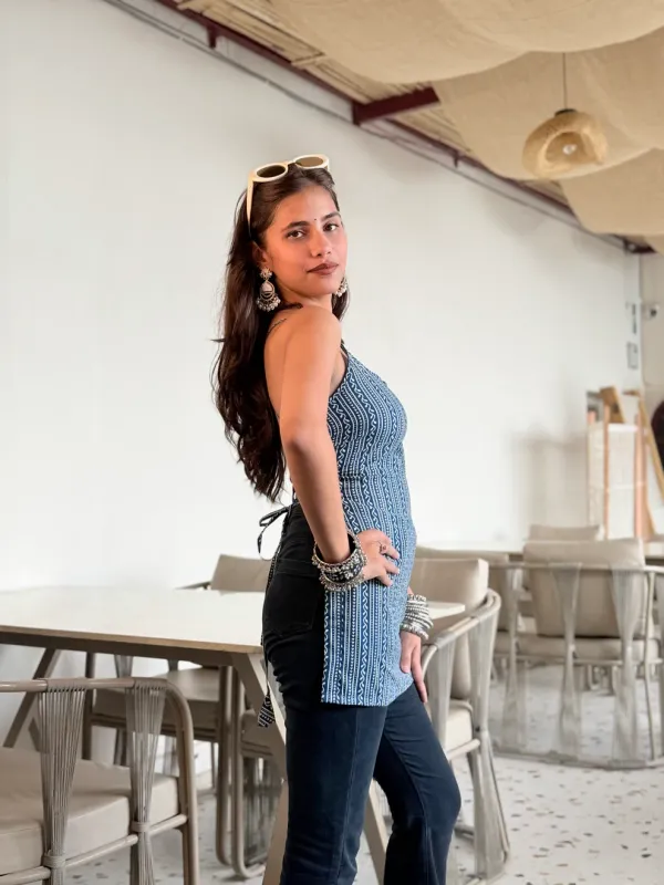 Ruhi_Indigo_Stripe_Strappy_Backless_Short_Kurti