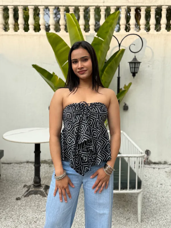 Eiara_Black_Bandhani_Noodle_Strap_Top