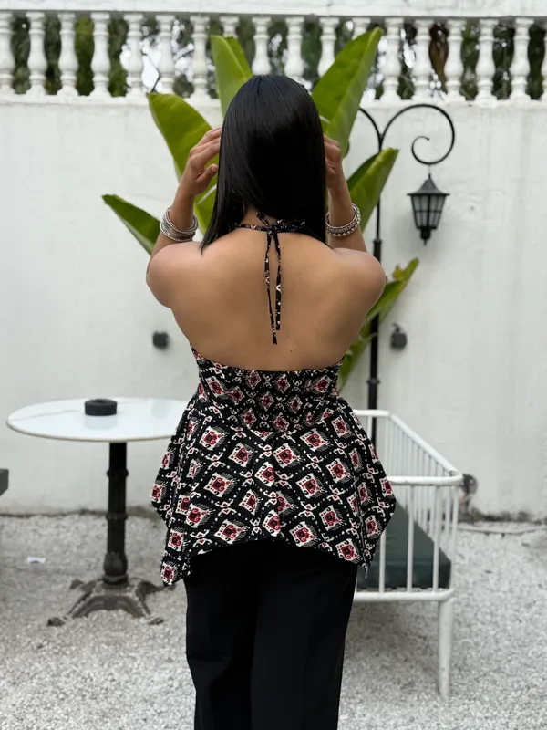Eiara_Black_Mor_Pankh_Noodle_Strap_Top