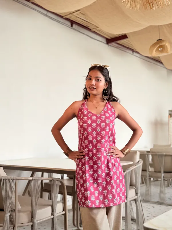 Naira_Pink_Traditional_Buti_Long_Kurti