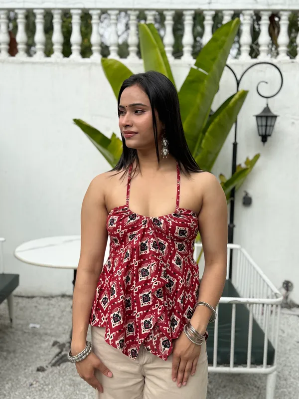 Eiara_Red_Mor_Pankh_Noodle_Strap_Top