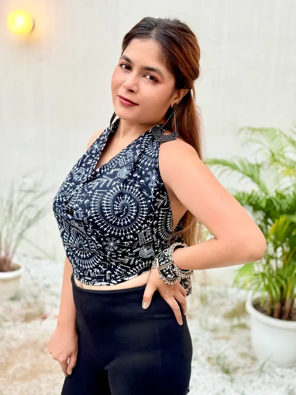 Bella_Black_White_Dual_Print_Reversible_Top