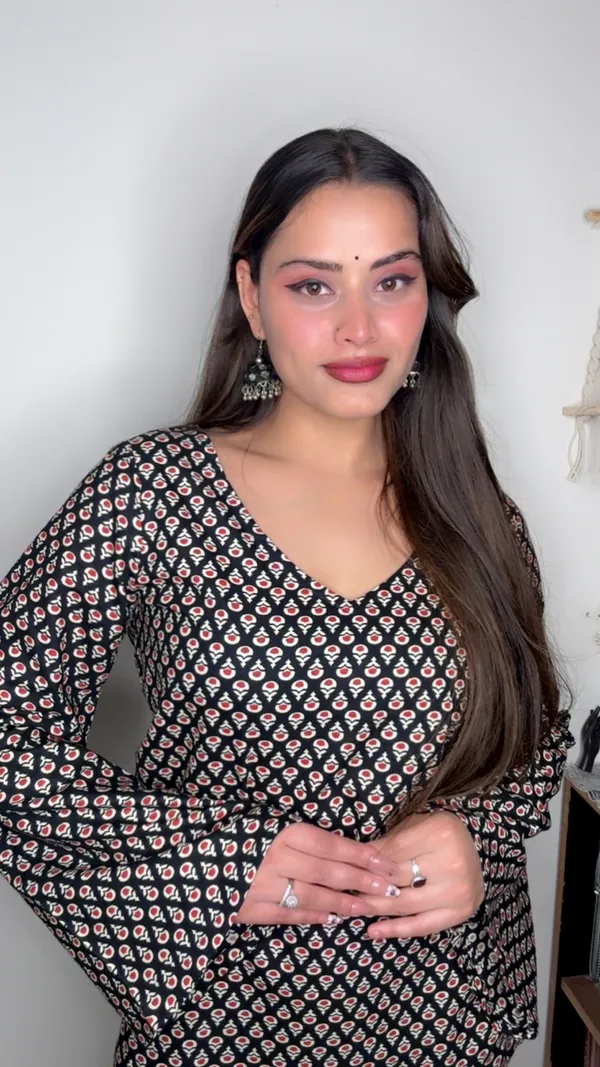 Adaa_Black_Buti_Corset_Kurti