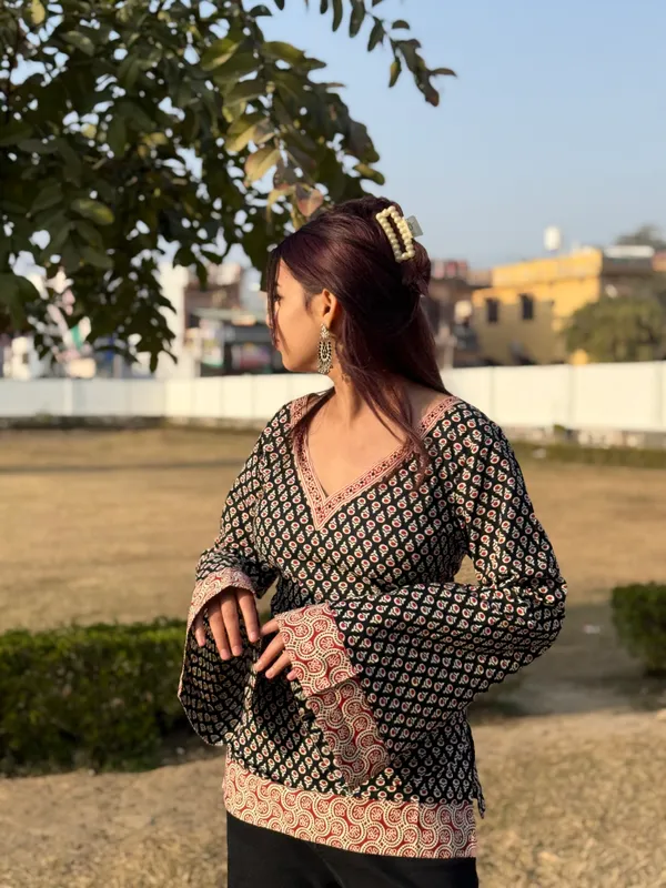 Noor_Black_Buti_Corset_Kurti