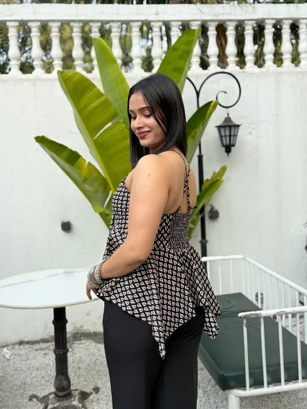 Eiara_Black_Buti_Noodle_Strap_Top