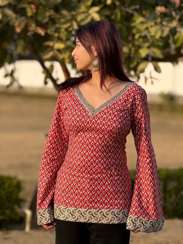 Noor_Red_Buti_Corset_Kurti