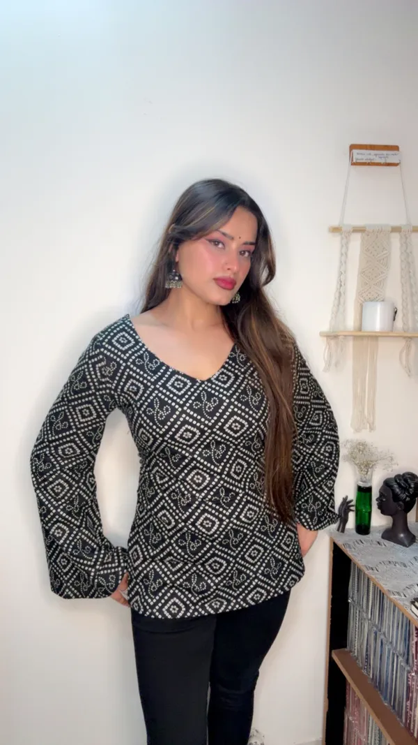 Adaa_Black_Bandhani_Corset_Kurti