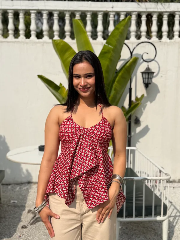 Eiara_Red_Buti_Noodle_Strap_Top