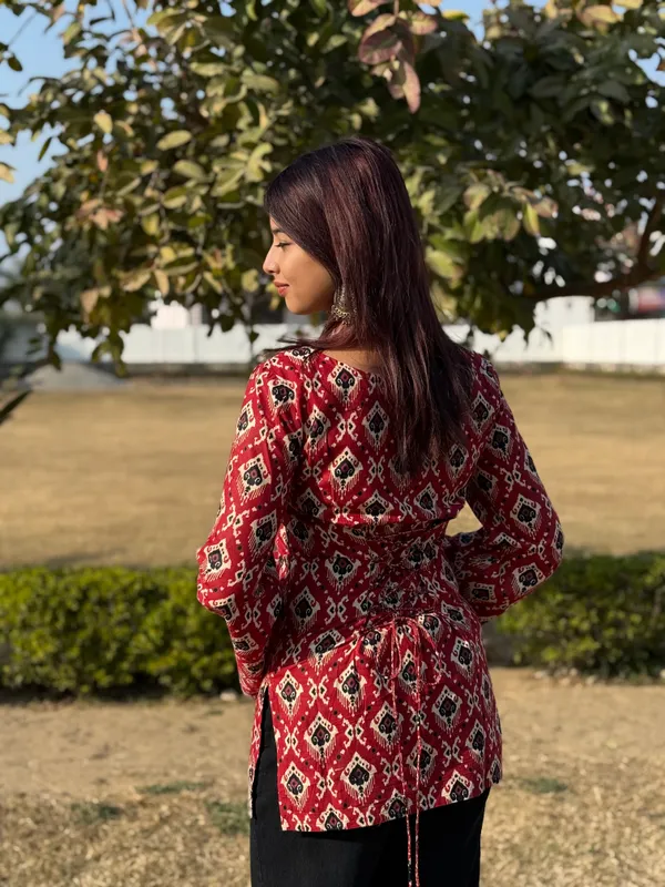 Noor_Red_Mor_Pankh_Corset_Kurti