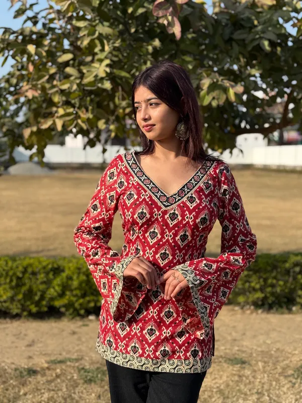 Noor_Red_Mor_Pankh_Corset_Kurti