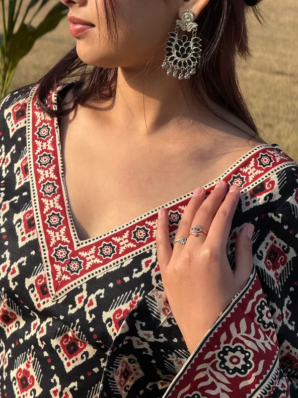 Noor_Black_Mor_Pankh_Corset_Kurti