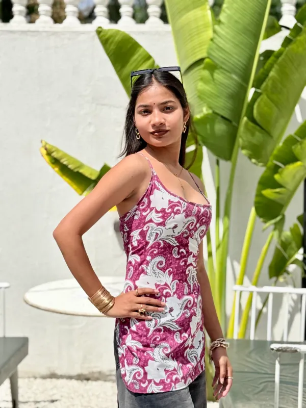 Ruhi_Rani_Pink_Abstract_Print_Strappy_Backless_Short_Kurti