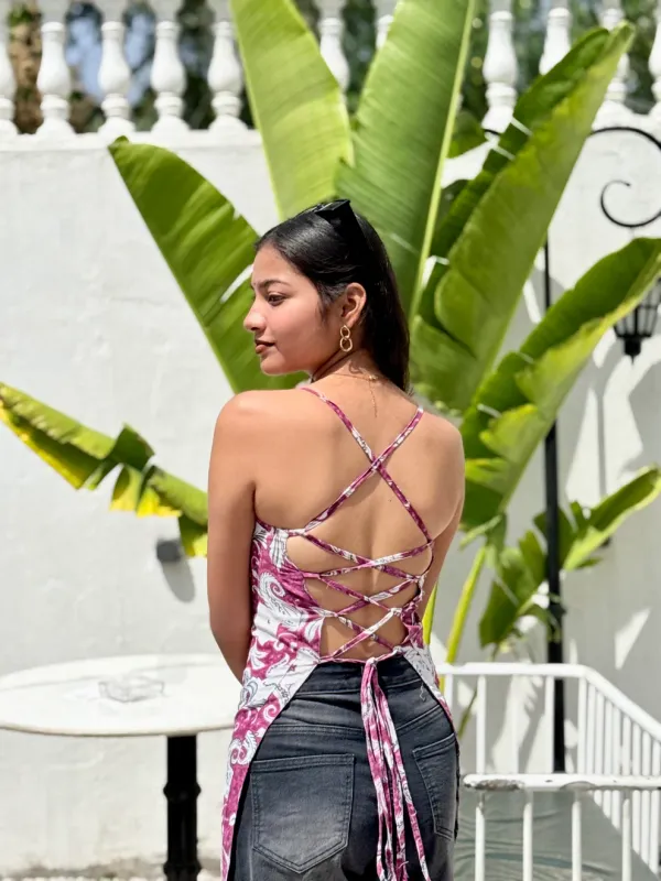 Ruhi_Rani_Pink_Abstract_Print_Strappy_Backless_Short_Kurti