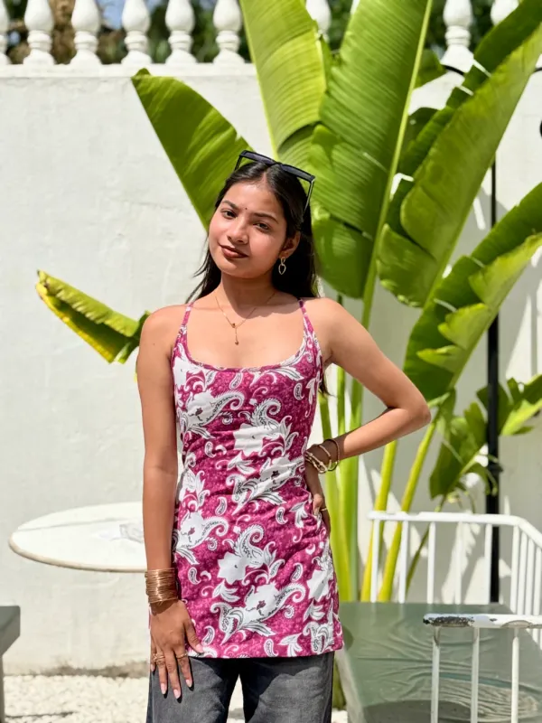 Ruhi_Rani_Pink_Abstract_Print_Strappy_Backless_Short_Kurti