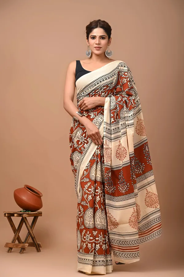 Cream_And_Brown_Pure_Cotton_Hand_Block_Printed_Saree_For_Women