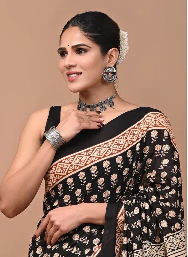 Black_Pure_Cotton_Hand_Block_Printed_Saree_For_Women