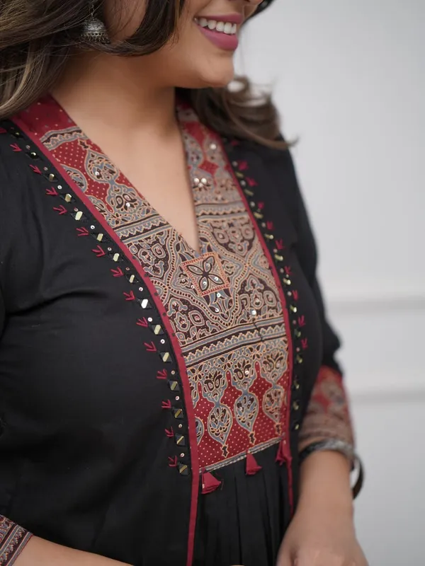 Women_Black_Ethnic_Printed_Anarkali_Kurta_Set_with_Printed_Dupatta