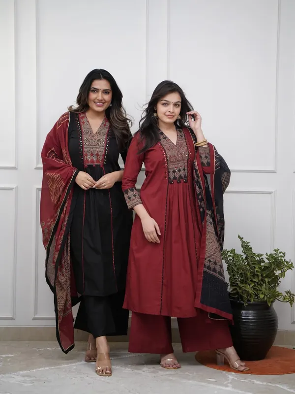 Women_Maroon_Ethnic_Printed_Anarkali_Kurta_Set_with_Printed_Dupatta