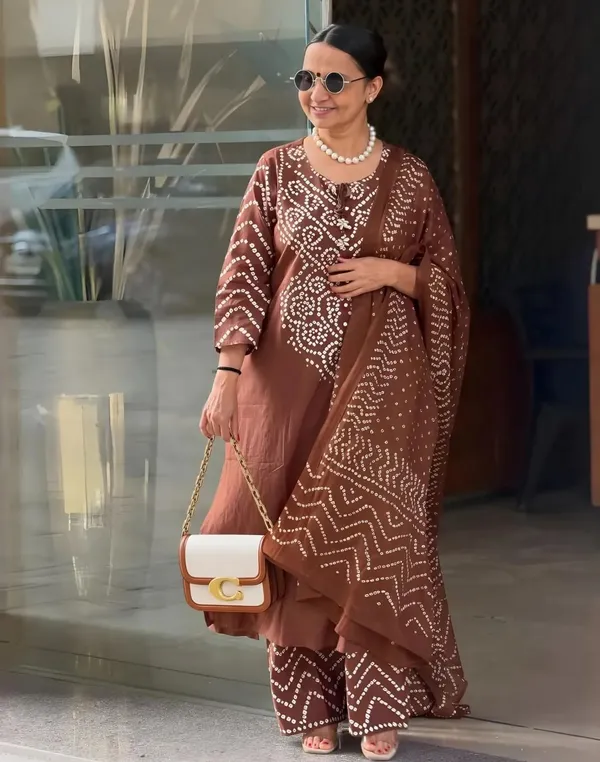 Women's_Brown_Bandhani_Printed_Kurta_with_Pants_And_Dupatta_Set_3-Piece_Ethnic_Suit