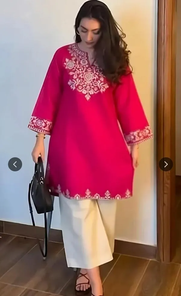Women's_Hot_Pink_Embroidered_Short_Kurta_with_Off-White_Pants_Set
