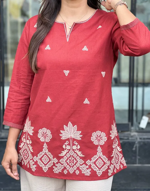 Women's_Rust_Red_Short_Kurti_with_Elegant_White_Floral_Embroidery