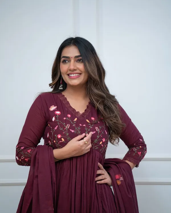Women's_Wine_Embroidered_Anarkali_Kurta_Pant_Set_with_Printed_Dupatta