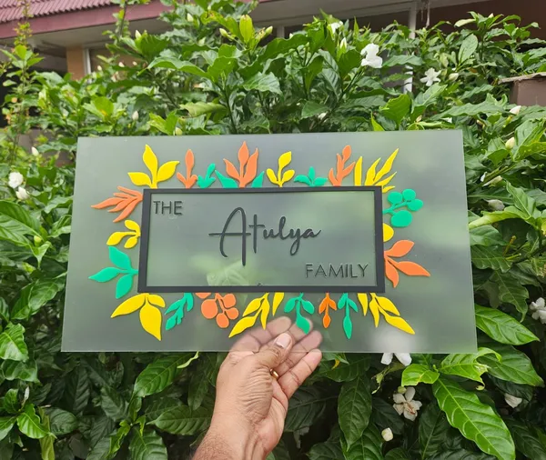 Floral_Family_Name_Wall_Decor_Plaque