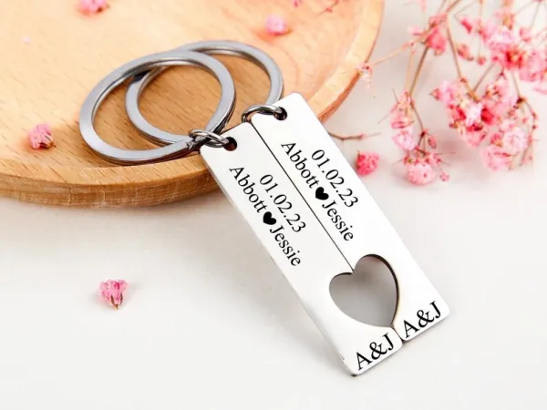 Couple_Key_Chain_Personalised_Spotify_Heart_Keychain_Engraved_Music_Keyring_Song_Keychain_Personalised_Music_Gift_Keychain_Valentines_Day_Gift