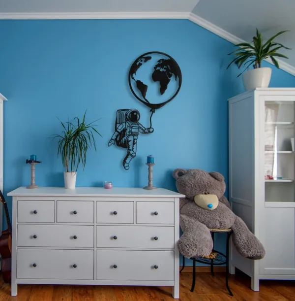 Astronaut_Metal_Wall_Art_From_Laserwall_Kids_Room_Metal_Wall_Art_Space_Metal_Art_World