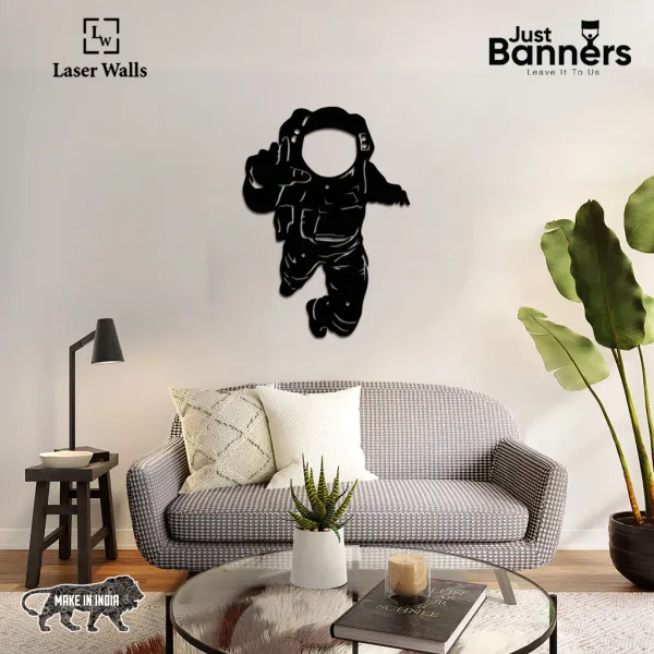 Astronaut_From_Laserwall_Spaceman_Metal_Wall_Decor_Bedroom_Wall_Decor_Metal_Astronaut_Wall_Art_Metal_Wall_Hanging_Decorative_Kids_Decor