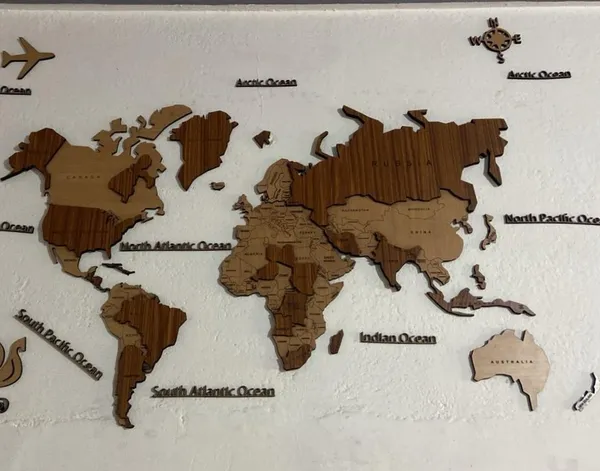 Wooden_World_Map_Wall_Decor