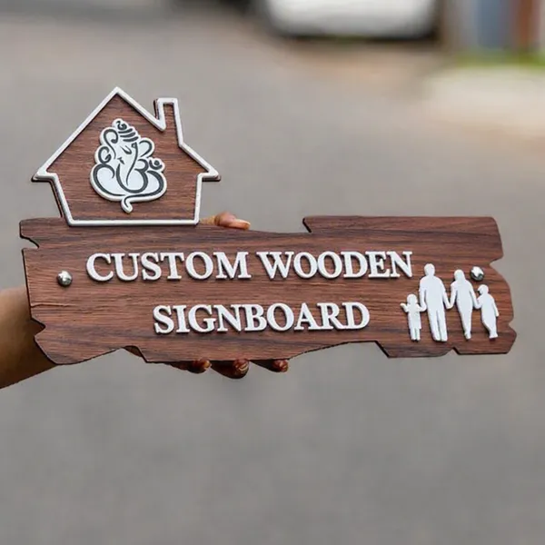Wooden_Personalized_Family_Nameplate