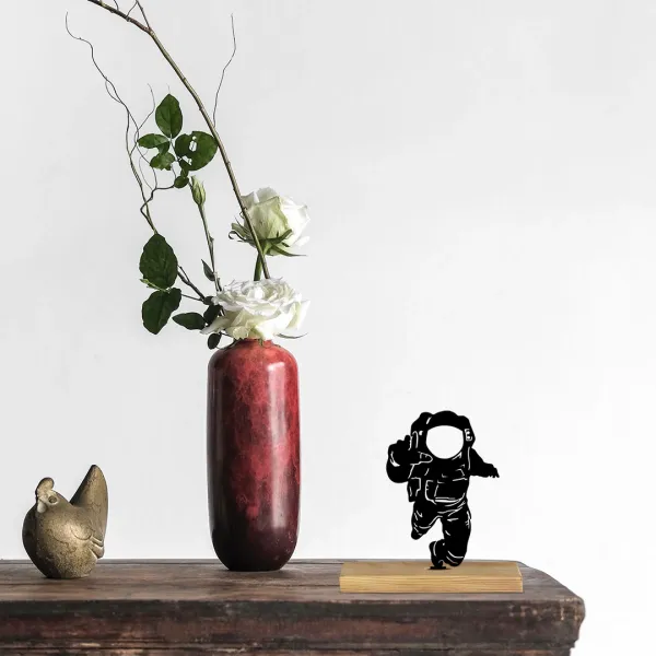 Astronaut_Table_Top_From_Laserwall_Spaceman_Metal_Wall_Decor_Metal_Astronaut_Wall_Art_Metal_Wall_Hanging_Decorative_Kids_Decor
