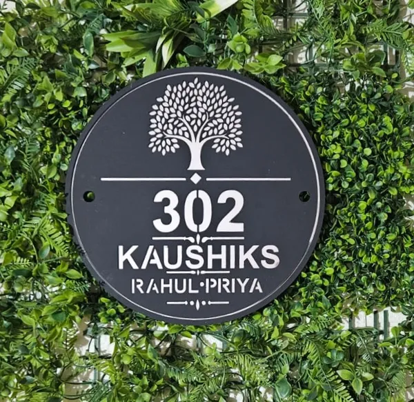 Black_Round_Door_Nameplate_With_Tree_Design