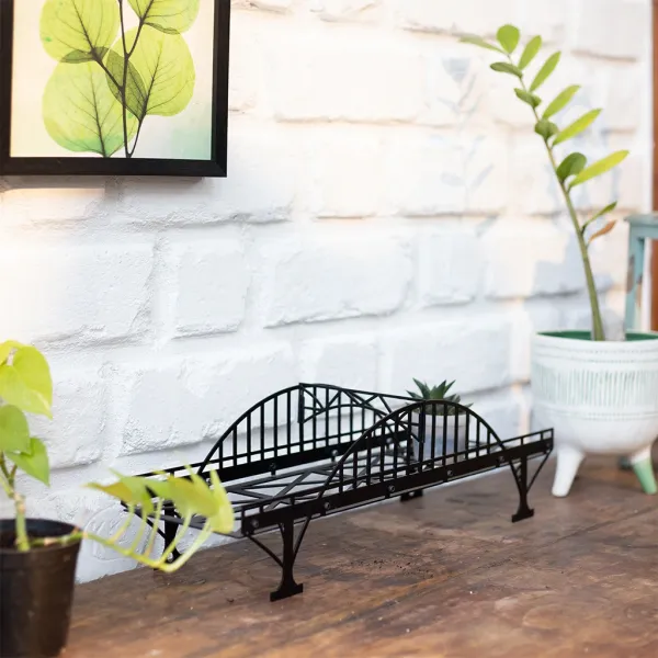 Loftesnesbrui_Metal_Bridge_Shelf_Modern_Floating_Shelves_Metal_Wall_Shelf_Wall_Decor_Housewarming_Gift_Metal_Bridge