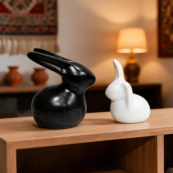 White_&_Black_Ceramic_Decorative_Figurine