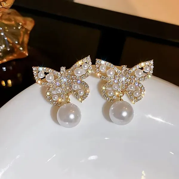 Gold_Metal_Butterfly_Crystal_Pearl_Drop_Earrings_For_Women