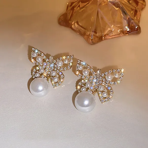 Gold_Metal_Butterfly_Crystal_Pearl_Drop_Earrings_For_Women