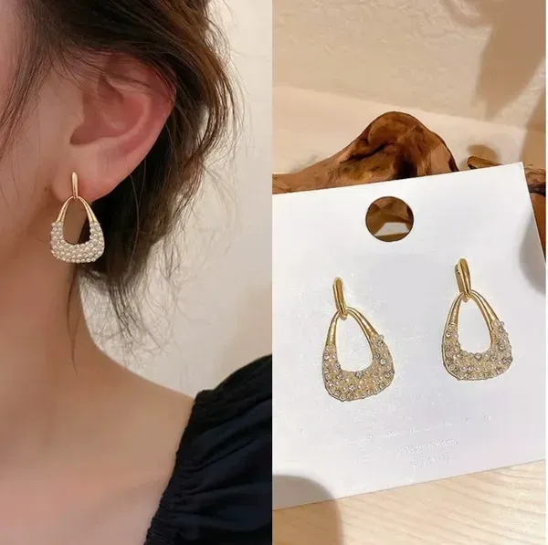 Gold_Tone_Pearl_Crystal_Hollow_Teardrop_Dangle_Earrings_For_Women