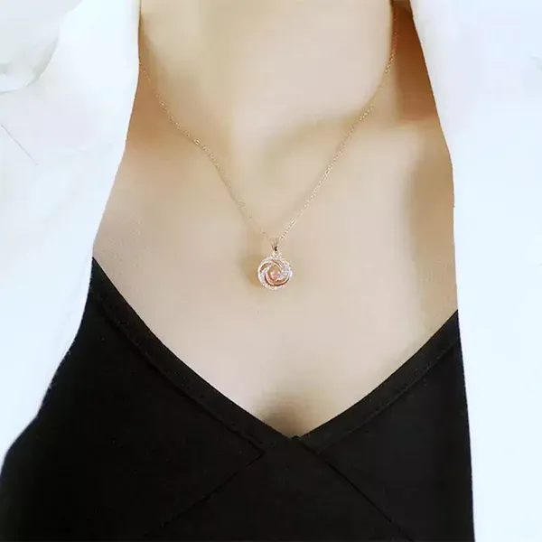 Rose_Gold_Plated_Metal_Necklace_For_Women