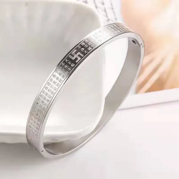 Silver_Stainless_Steel_Bracelet_For_Women