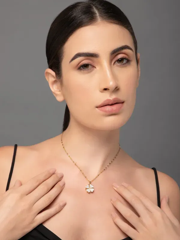 Golden_Stainless_Steel_Adjustable_Necklace_For_Women